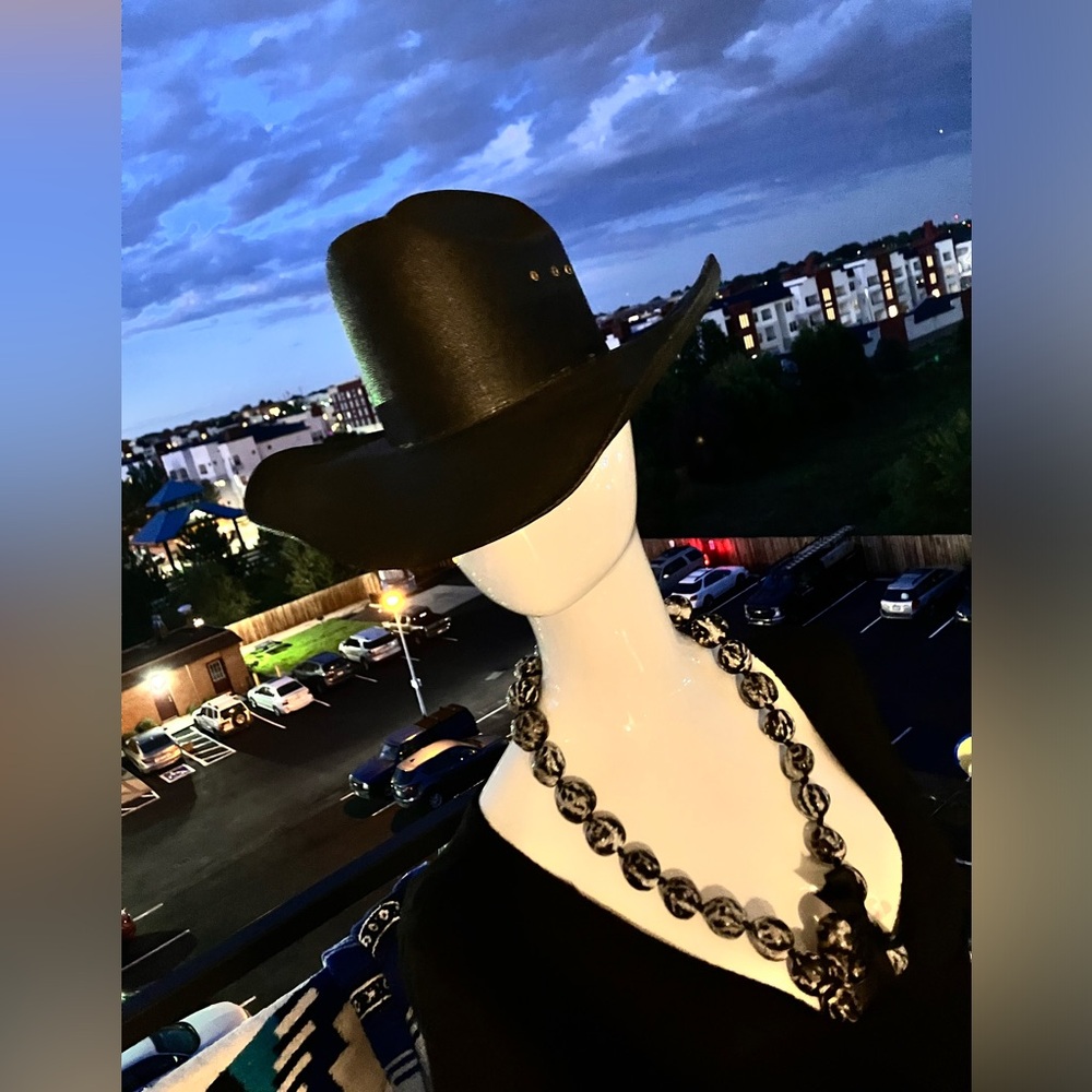 Women’s Black Cowboy Hat - Western Express Inc